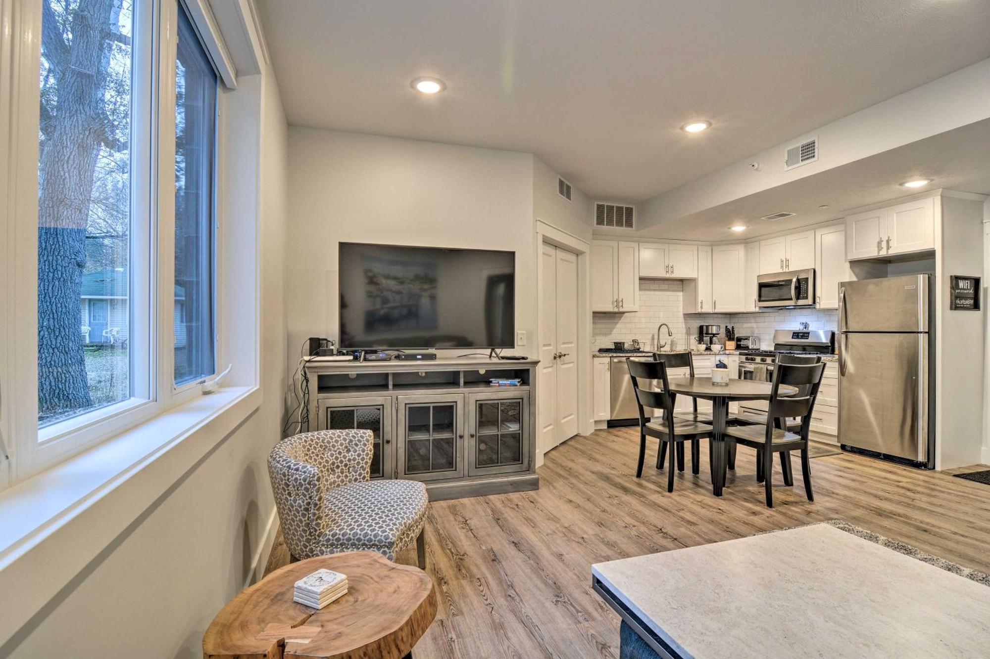 Modern Traverse City Condo About 1 Mi To Bay! Esterno foto