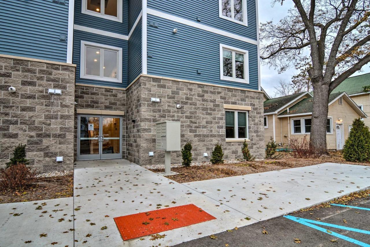 Modern Traverse City Condo About 1 Mi To Bay! Esterno foto